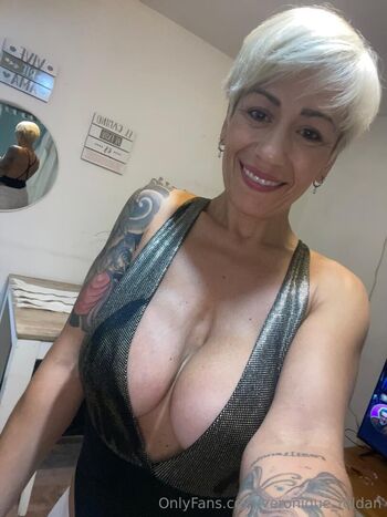 Full leaked Veronique page private photo