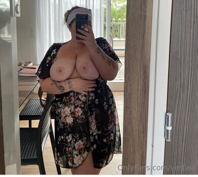 Full leaked Vertlea private photo