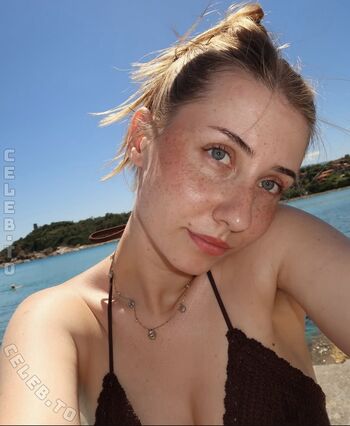 veylarenee