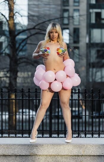 Full leaked Vic model private photo
