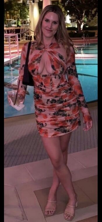 Full leaked Vicki howard private photo
