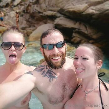 Full leaked Vicki peach private photo