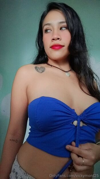 Full leaked Vickymont private photo