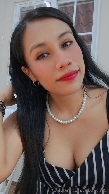 Full leaked Vickymont private photo