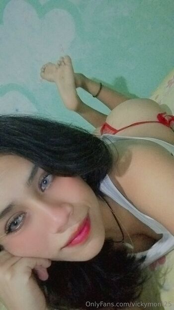 Full leaked Vickymont private photo