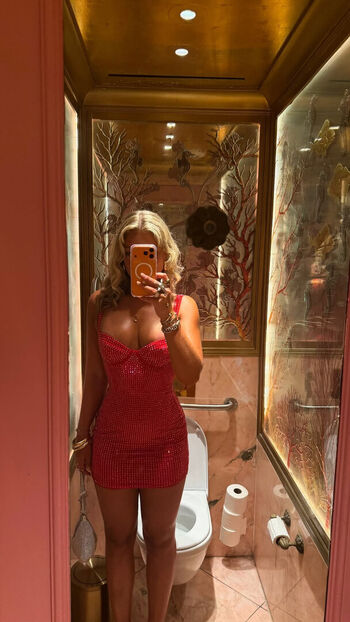 Full leaked Victoria private photo
