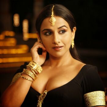 Full leaked Vidya balan private photo