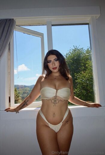 Full leaked Viennaveraa private photo