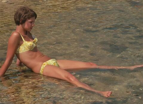 Full leaked Vintage starlets page private photo
