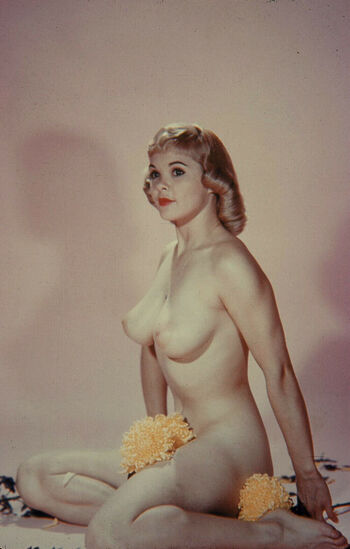 Full leaked Vintage starlets page private photo