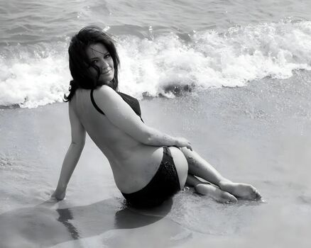 Full leaked Vintage starlets private photo