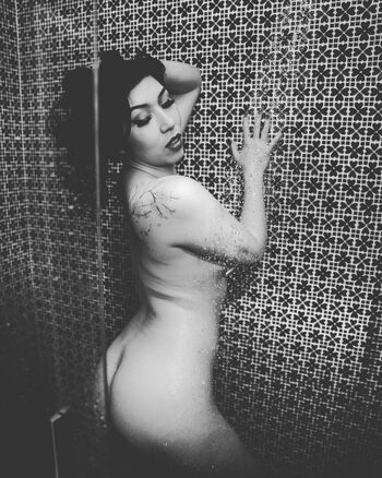 Full leaked Vintage page private photo