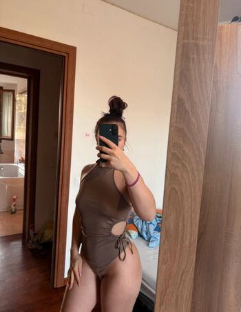 Full leaked Vinted private photo