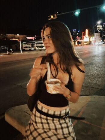 Full leaked Violet brinson private photo