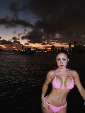 Full leaked Violeta chort private photo