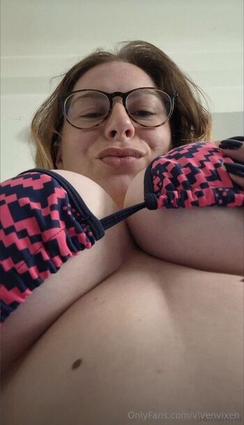 Full leaked Vivenvixen private photo