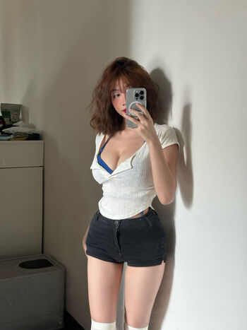 Full leaked Viviannn private photo