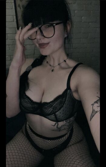 Full leaked Vivickivvv page private photo