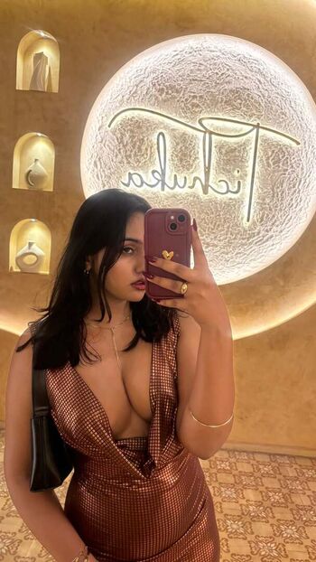 Full leaked Vrinda vinod private photo