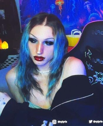 Full leaked Vylyria page private photo