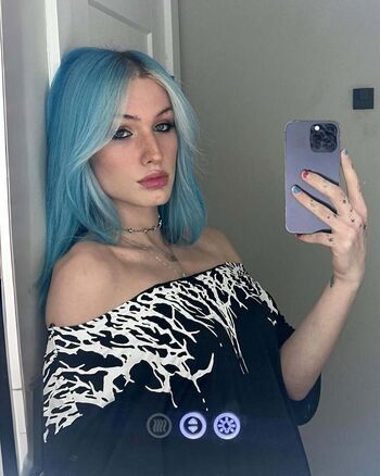 Full leaked Vylyria private photo