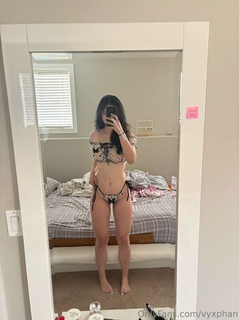 Full leaked Vyxia vyxphan private photo