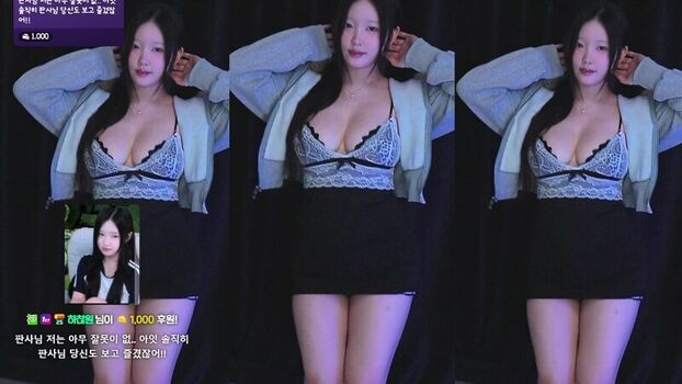 Full leaked W n private photo