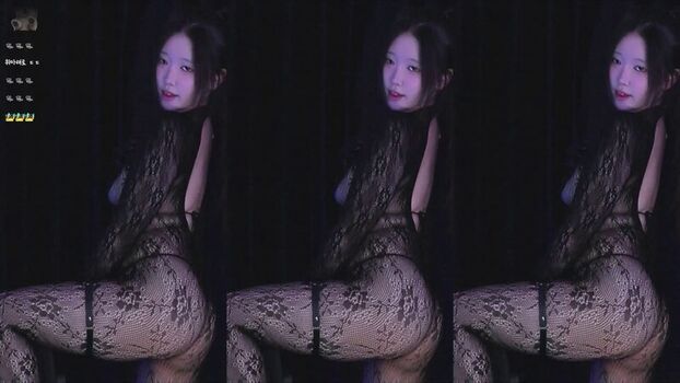 Full leaked W n private photo