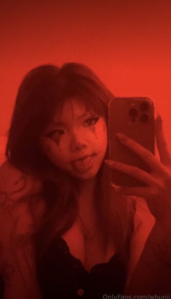 Full leaked W mochii private photo