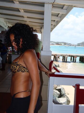 Full leaked Wahyne page private photo