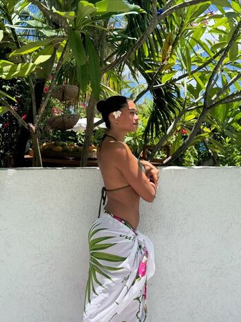 Full leaked Wahyne private photo