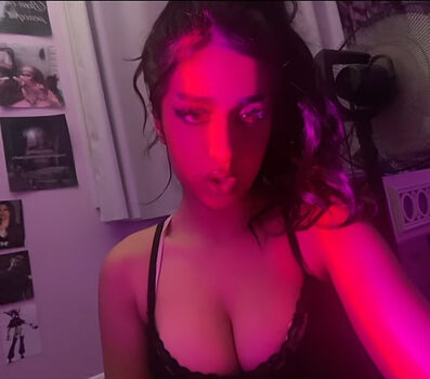 Full leaked Wajeeha khan private photo