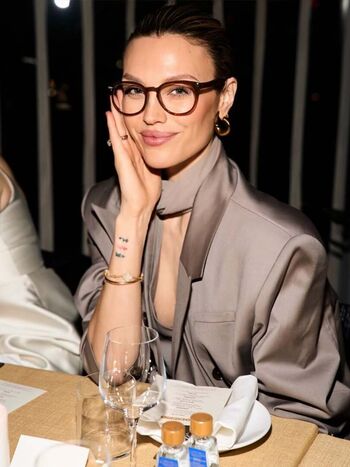 Full leaked Wallis day private photo