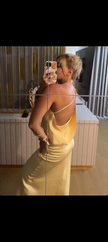 Full leaked Wanda nara page private photo