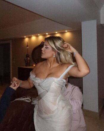 Full leaked Wanda nara private photo