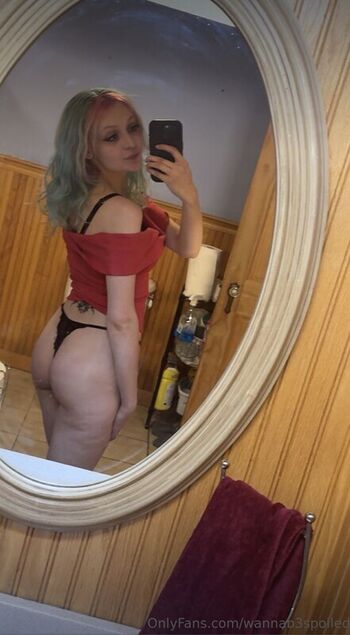 Full leaked Wannabspoiled private photo