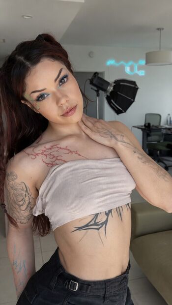 Full leaked Wavy brin private photo