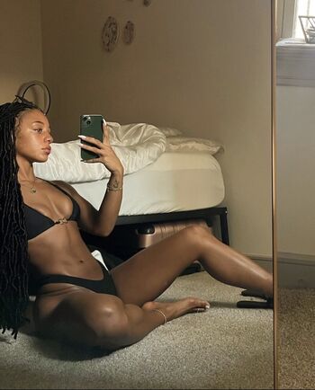 Full leaked Wavyteya private photo