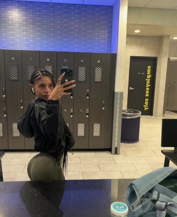 Full leaked Wavyteya private photo