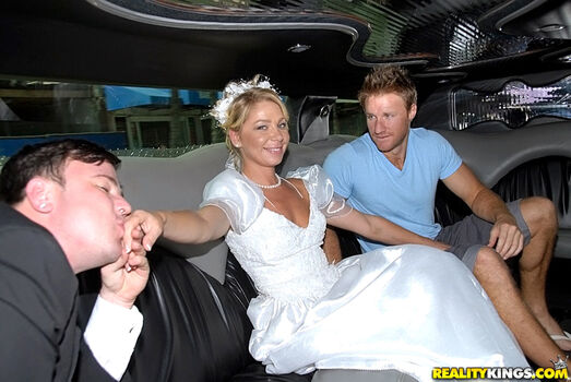 Full leaked Wedding dresses private photo