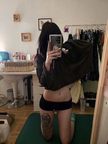 Full leaked Weeniestwee page private photo