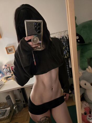 Full leaked Weeniestwee page private photo