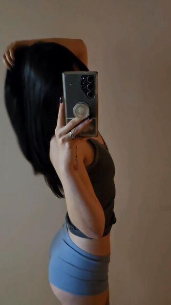 Full leaked Weeniestwee private photo