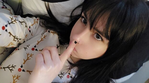 Full leaked Weeniestwee private photo