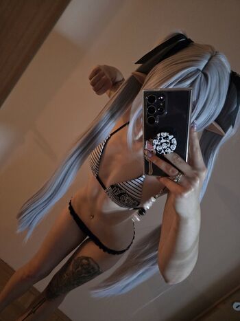 Full leaked Weeniestwee private photo
