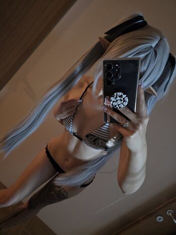 Full leaked Weeniestwee private photo