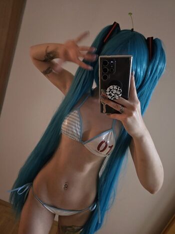 Full leaked Weeniestwee private photo