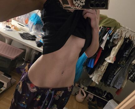 Full leaked Weeniestwee private photo