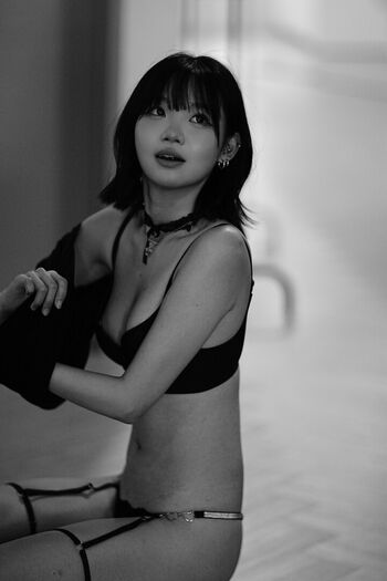 Full leaked Weitinggg page private photo