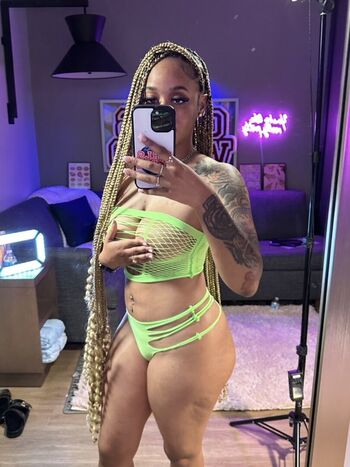 Full leaked Weluvcream private photo